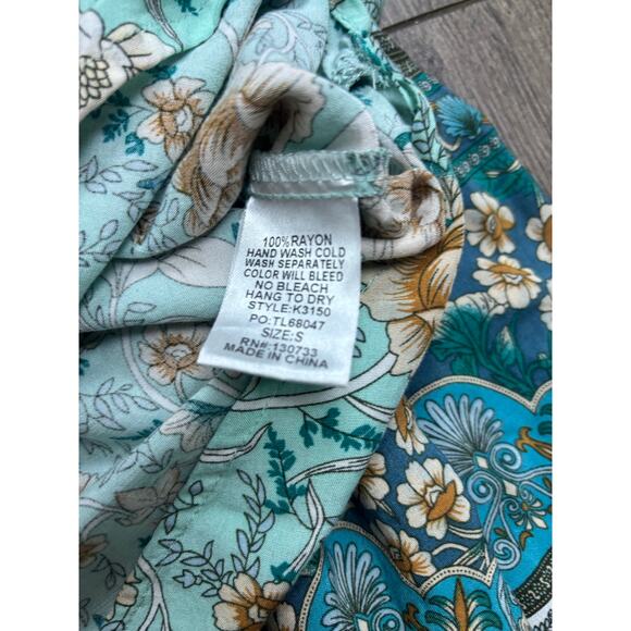 Umgee USA Women’s Small Boho Floral Peasant Blouse Top Long Sleeve Rayon - Picture 3 of 7